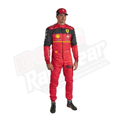 Traje de carrera de F1 Carlos Sainz de la Scuderia Ferrari 2022