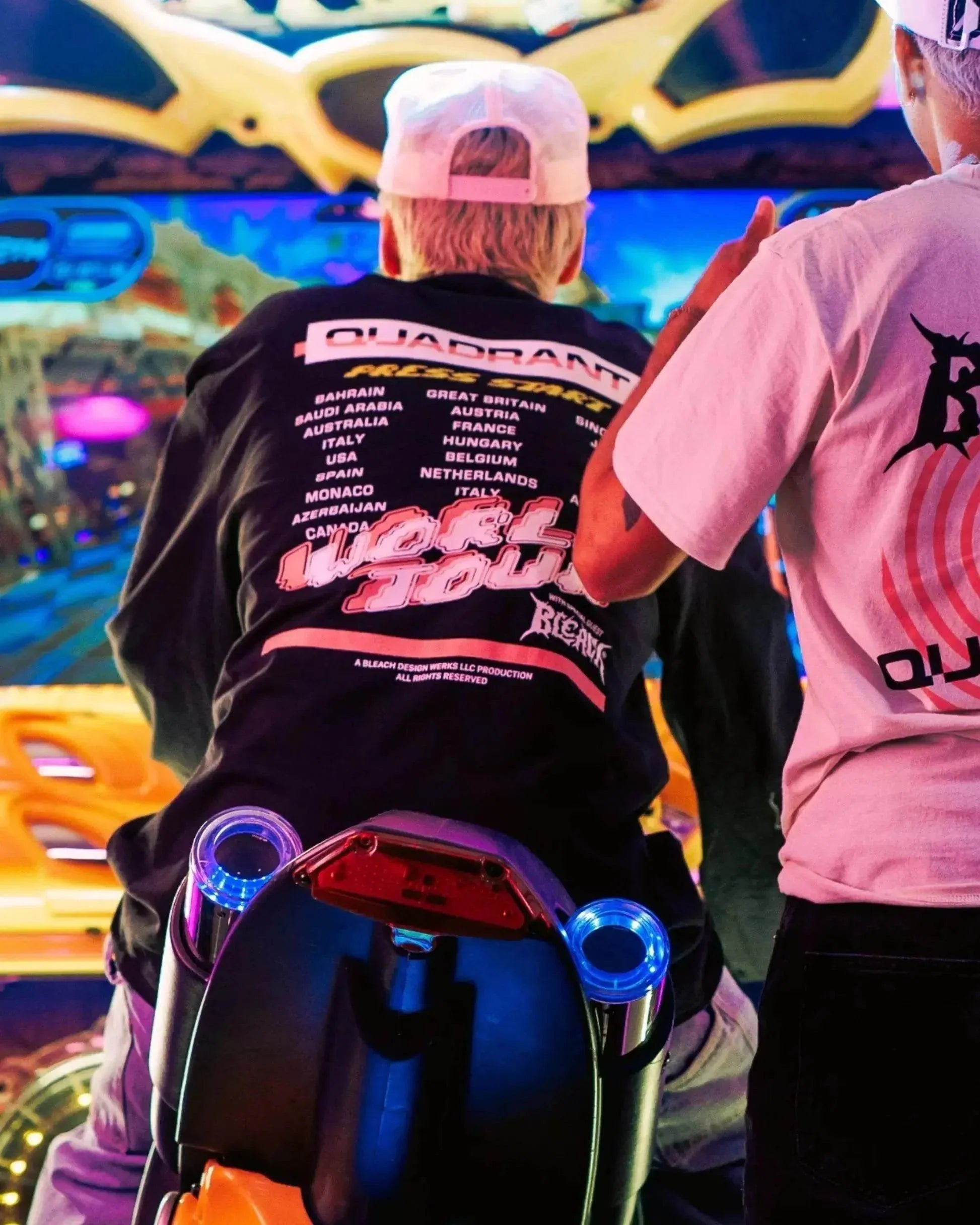 WORLD TOUR BLACK LS TEE